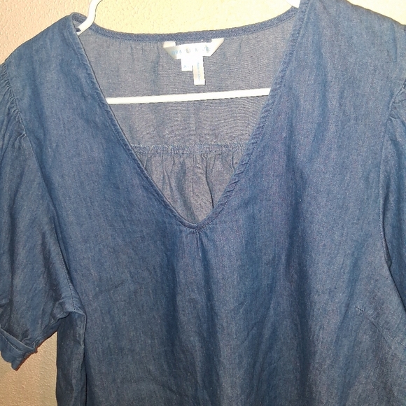 Draper James V-Neck Top in Chambray Puff Sleeve Blue XL - Picture 4 of 9